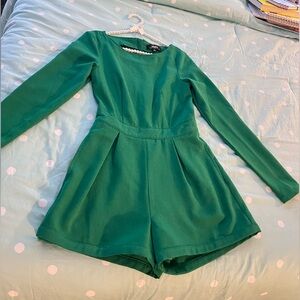 Lulu's coveted curated collected EMERALD GREEN ROMPER LONG SLEEVE SIZE XS